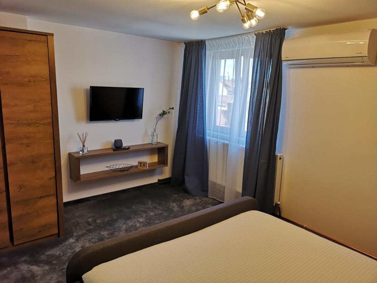 Bulevard Mansards Satu Mare Habitación foto
